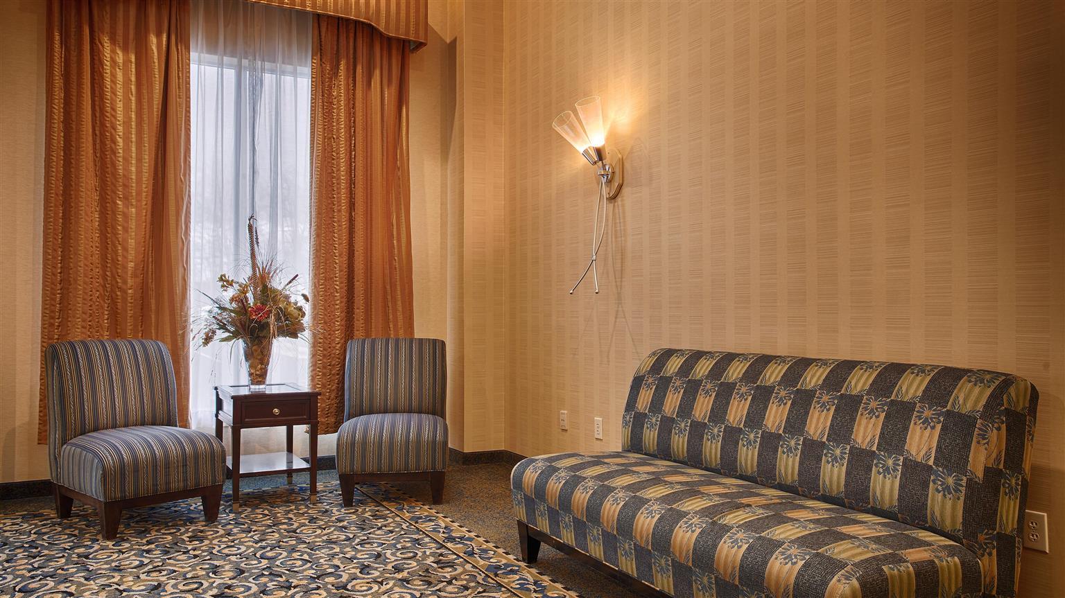 Best Western Plus Уэйнсборо Экстерьер фото