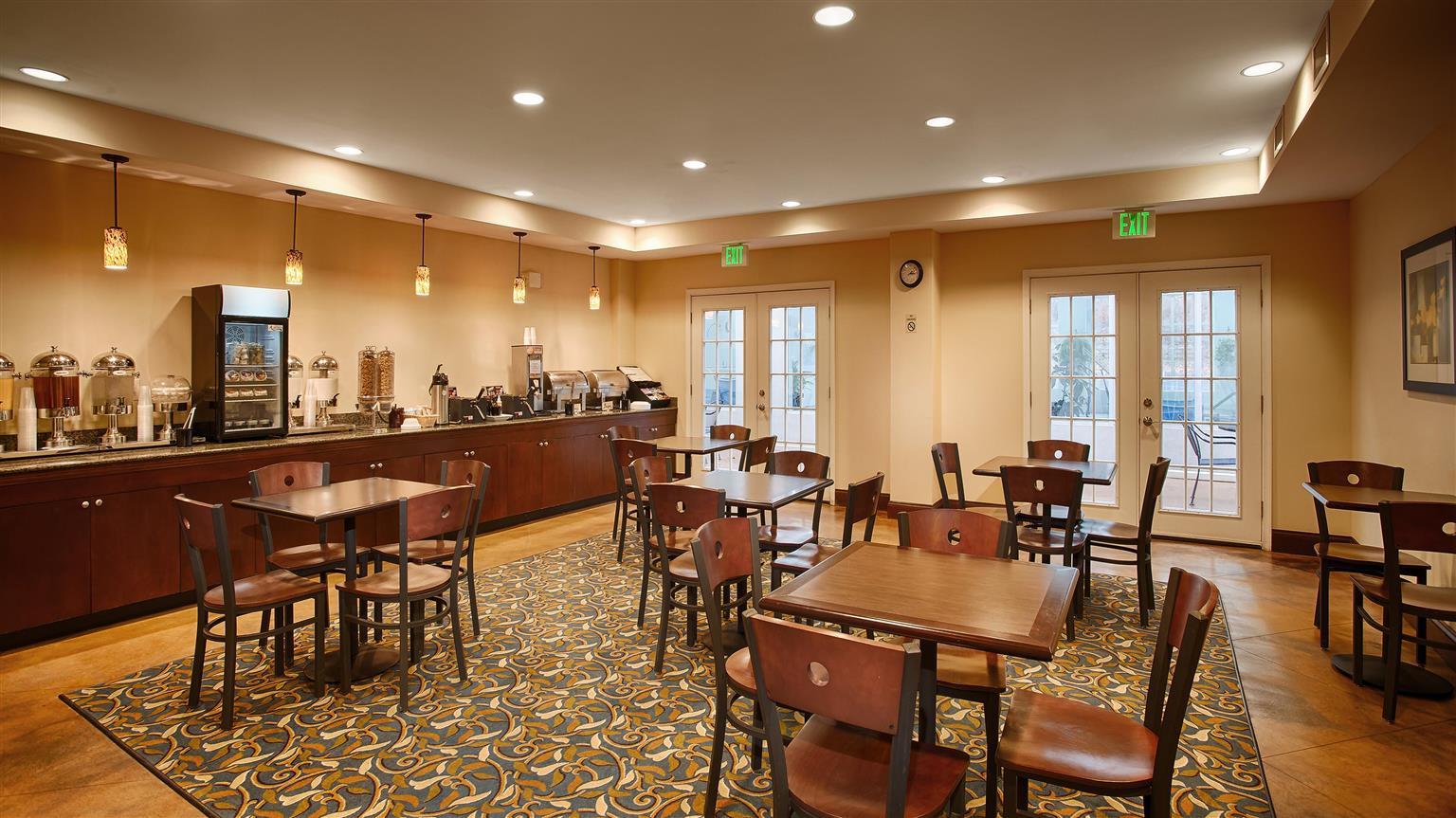 Best Western Plus Уэйнсборо Экстерьер фото