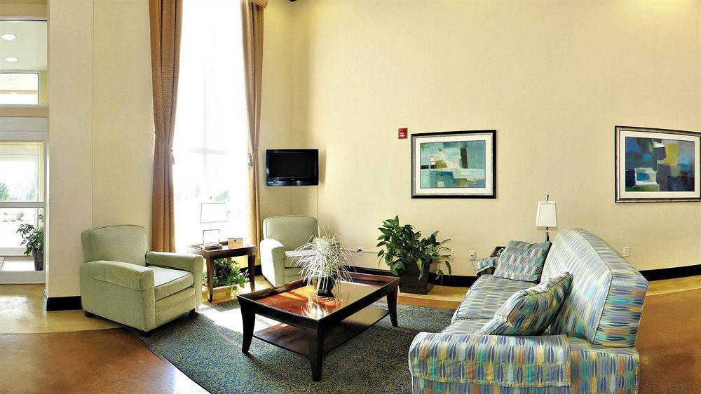 Best Western Plus Уэйнсборо Экстерьер фото